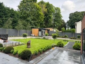 Landscaping, patio & entertainment area - Guildford